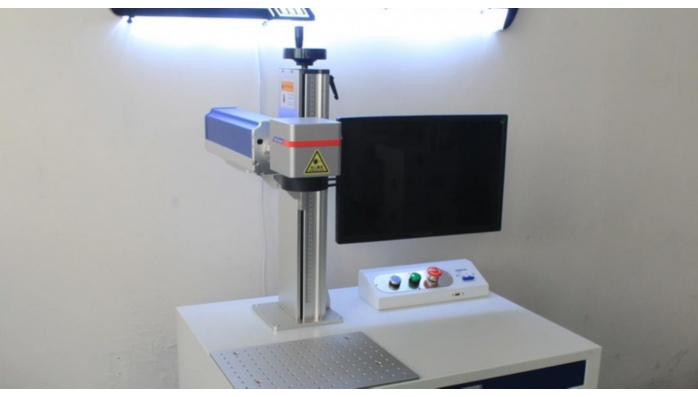 玻璃杯刻度线精密打标方案