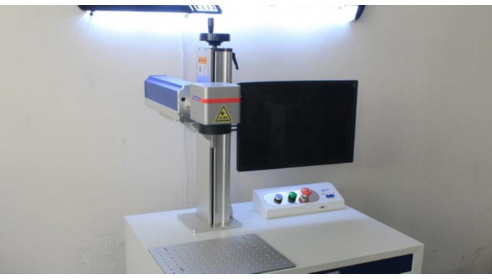 汽车零部件激光打标设备：精准、高效与智能的制造利器