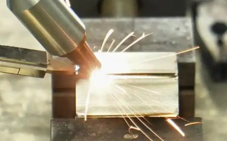 2025年储能电池壳体焊接系统：技术与创新