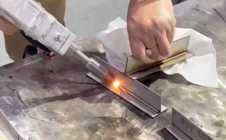 激光焊接气孔怎么解决