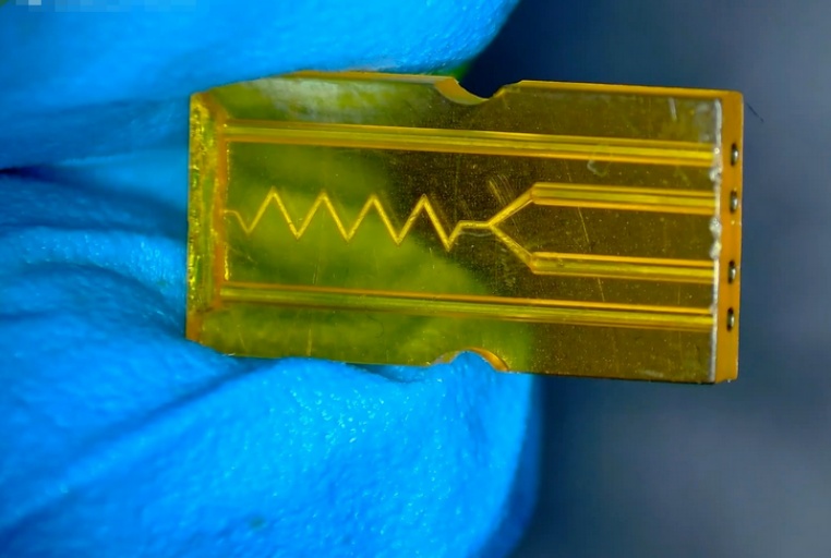 塑料激光焊接机采购成本分析：2025年省钱指南与关键因素解析