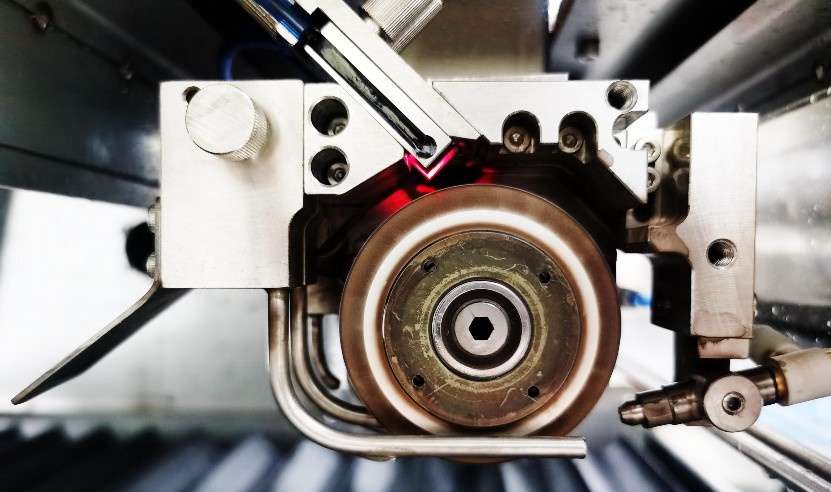 精密划片机操作常见误区与全面避坑指南