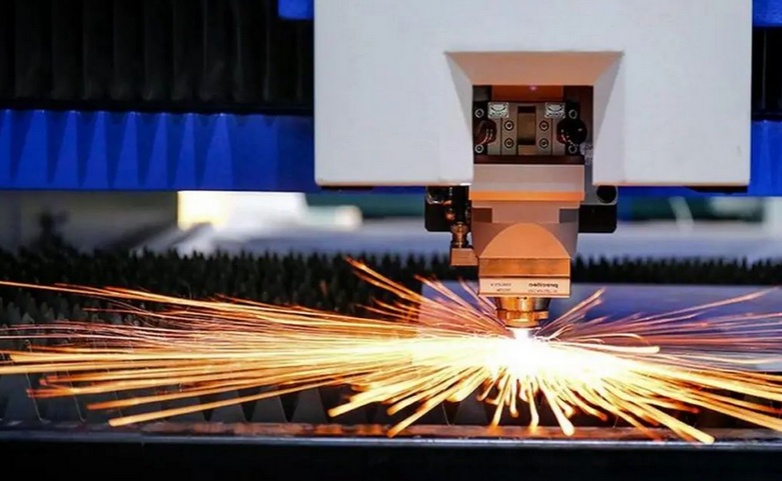 微型化激光切割设备在电子制造业的突破