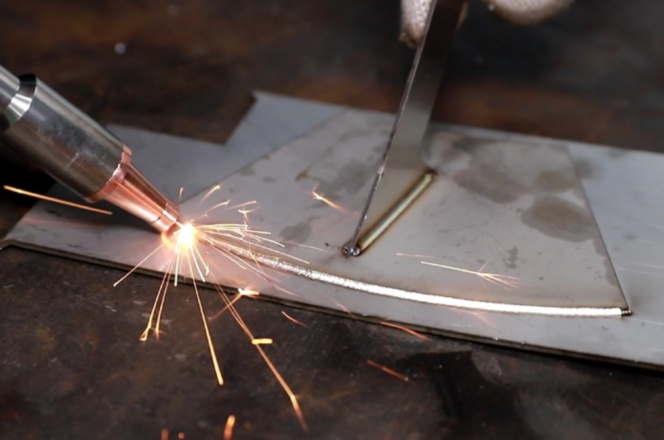 光纤激光焊接机客户使用反馈报告