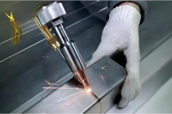 光纤激光焊接机设备交付与调试全记录