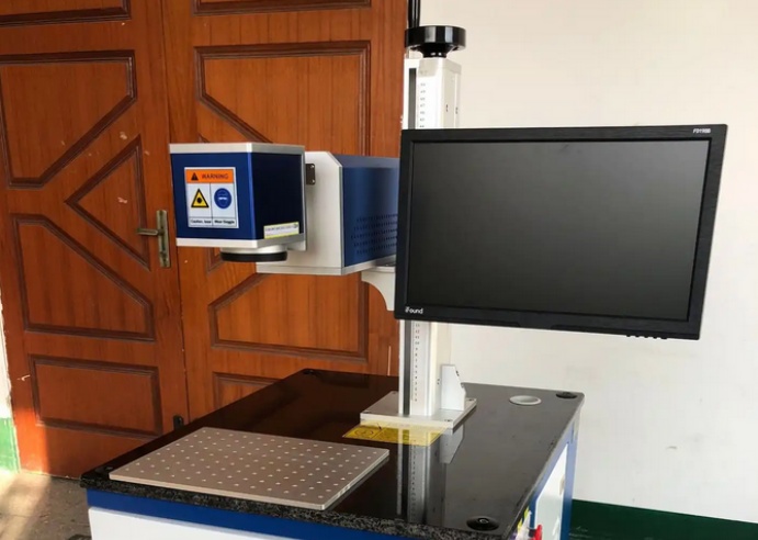 视觉定位激光机：不规则工件的理想解决方案