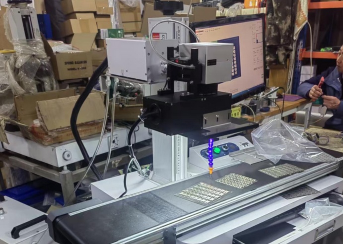 PCB在线镭雕机适合哪些流水线