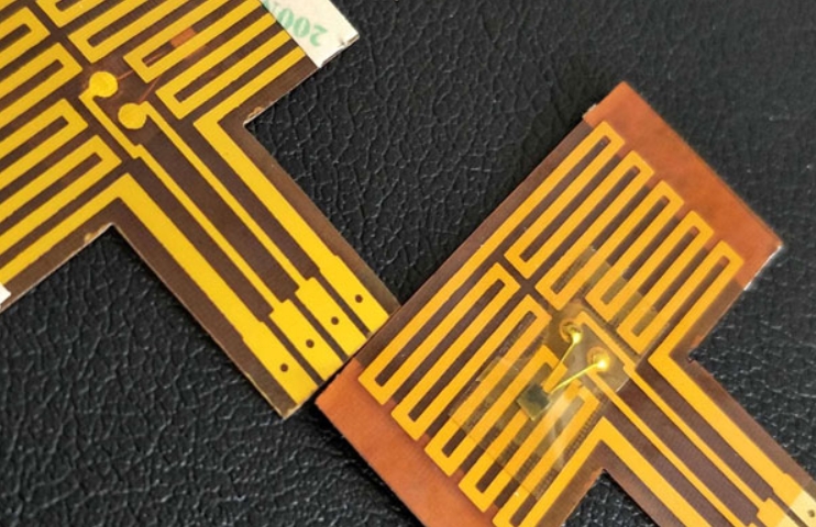 FPC覆盖膜激光切割防皱指南（2025版）